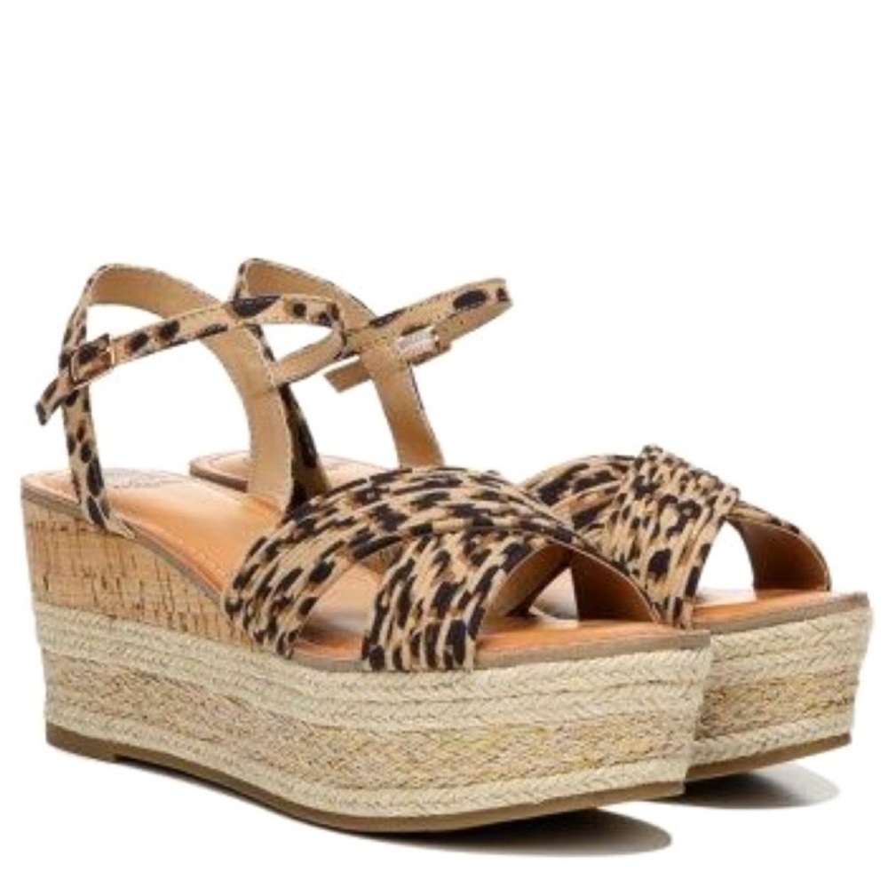 🆕 FERGALICIOUS LEOPARD PRINT WEDGED SANDALS! - Picture 3 of 11